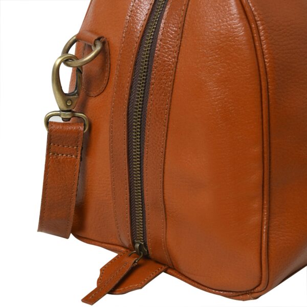 Premium Genuine Leather Duffel Bag for Men & Women – Spacious Travel Bag with Adjustable Shoulder Strap & Zipper Pocket - Image 6
