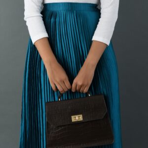 Luxury Genuine Leather Brown Handbag for Women – Crocodile-Embossed Purse with Gold Lock & Chain Strap